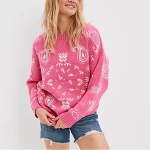 American Eagle Oversized Sweater Women’s L Pink Bandana Paisley Print Pullover